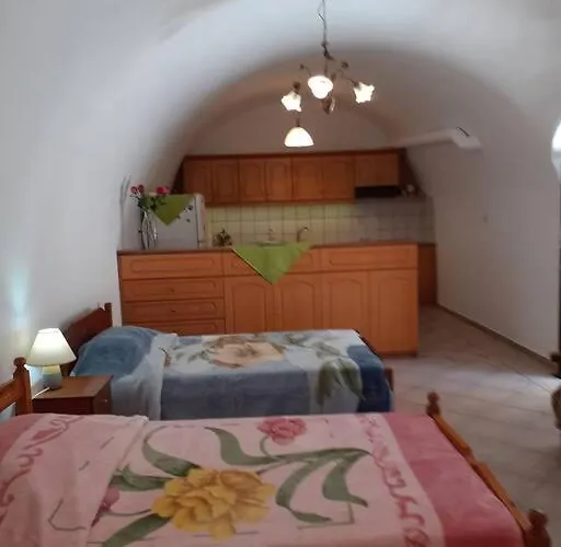Klisounis House
